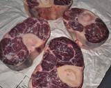 Foto del paso 1 de la receta: Ossobuco al vino