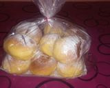 Foto del paso 20 de la receta: Bollitos dulces rellenos de pastelera, dulce de leche y chantill