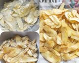 A picture of step 2 of Raw Banana Crisps.