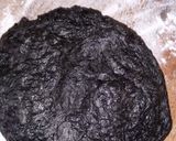 Foto langkah ke 6 dari resep Charcoal Thin Pizza.