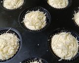 Foto langkah ke 5 dari resep Cupcake Bolu Pisang Keju.