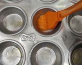 A picture of step 7 of Baked pasta cups.