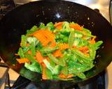 Foto del paso 2 de la receta POLLO CHOW MEIN. JON STYLE