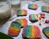Foto langkah ke 7 dari resep Rainbow Cookies | Cookies Potong.