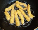 Foto langkah ke 5 dari resep Churros with Peanut Butter.