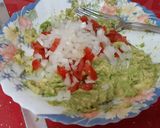 Foto del paso 3 de la receta: Tostas de centeno con guacamole y tartar de atún