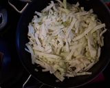 Édeskáposzta krémleves recept fázis 2 fotója