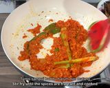 Foto langkah ke 4 dari resep Ikan Pindang Bumbu Daun Bawang.