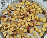 Foto del paso 2 de la receta: Matambrito de cerdo con papas y batatas al limón en horno eléctrico