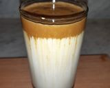 Foto langkah ke 2 dari resep Dalgona Good Day Cappuccino.