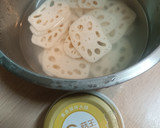 鹽麴醬燒蓮藕的食譜步驟1照片