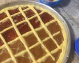 Foto del paso 8 de la receta: Pasta frola rústica de dulce de leche/ membrillo con harina leudante