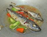 Foto langkah ke 5 dari resep Tumis Pindang Salem Pete.
