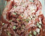 Foto del paso 2 de la receta: Aguja de cerdo rellena de queso roquefort y jamón cocido