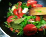 A picture of step 2 of Tomato cream soup.