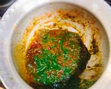 A picture of step 3 of Lasooni Palak Tadka (Spinach Tadka Lasooni Sindhi style).