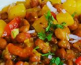 A picture of step 6 of Aalu Chana Chaat Street Style Chaat.