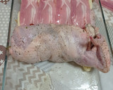 Foto del paso 5 de la receta: Pollo deshuesado relleno para Nochebuena🎄🥂
