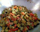 A picture of step 3 of Bindhi Masala (ladies finger with spices).