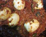 A picture of step 8 of Mutta curry.