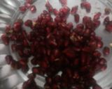 A picture of step 2 of Carrot Pomogranate Delight.