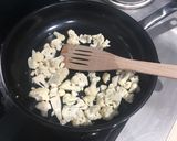 A picture of step 2 of Tagliatelle with fresh vegetables.