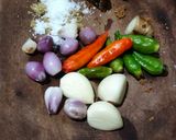 Foto langkah ke 2 dari resep Sambel Terong Kencur.