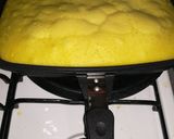 A picture of step 11 of Simple double sided pan sponge cake.