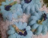 Foto langkah ke 7 dari resep Kue Putu Bunga Telang (dengan Cetakan).