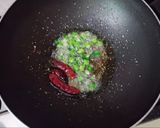 A picture of step 2 of Vermicelli Upma.