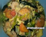 Foto langkah ke 3 dari resep Tumis Sayur udang manis.