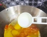 صورة لخطوة 2 من وصفة بيض وطماط 🍳
