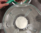 Foto del paso 2 de la receta: Bombones de chocolate con relleno de Chapulín 🦗