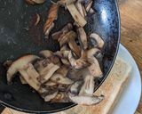 A picture of step 5 of Mushrooms and egg brunch.