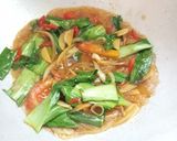 Foto langkah ke 5 dari resep Tumis Kecap Tahu Pakcoy.