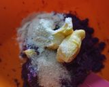 Foto langkah ke 2 dari resep Lumpia Ubi Ungu Keju.