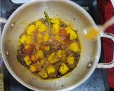 A picture of step 3 of Apple ki khatti meethi launji.