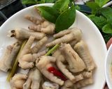 Hình bước làm 5 của món Chân gà ngâm xả tắc😃