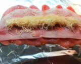 Foto del paso 2 de la receta: Redondo de pavo relleno de jamón y queso en salsa de piquillo (freidora de aire)