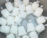 Hình bước làm 1 của món Sữa chua phô mai
