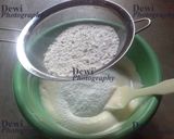 Foto langkah ke 7 dari resep 5 Bahan Saja Untuk Cake Pisang yang Very, Very, Very Delicious! ^_^.
