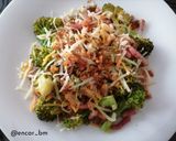 Foto del paso 5 de la receta Wok de brócoli con bacon, queso y cebolla crunch