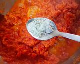 A picture of step 3 of Gajar Ka Halwa with Khoya.