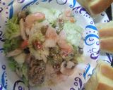 A picture of step 4 of QUICK, SHRIMP & MUSHROOM SALAD.