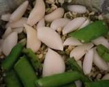 Chilka Moong dal Chilla with chutney recipe step 2 photo