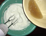 Foto del paso 3 de la receta: Mousse de fresa con coulis de coco y masa quebrada