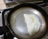Foto del paso 1 de la receta: Huevo pochado en sartén
