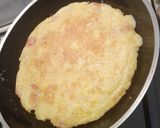 Foto del paso 5 de la receta: Tortilla de arroz con salchichas