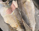 Foto del paso 2 de la receta: Lechola a la plancha con ajetes