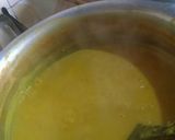 A picture of step 3 of Kadhi pakora (mother in law recipie).